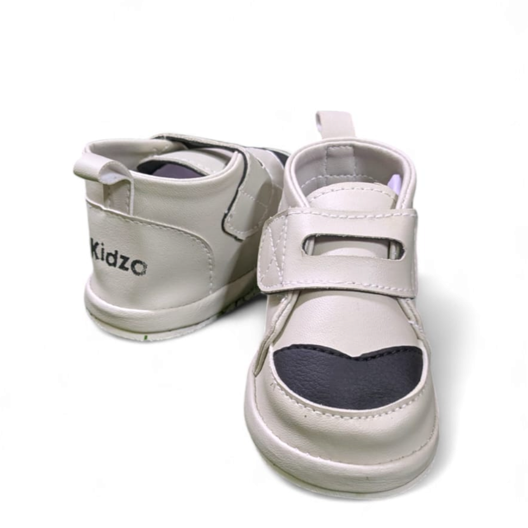 Tiny shoes for Kids (0-12 months)