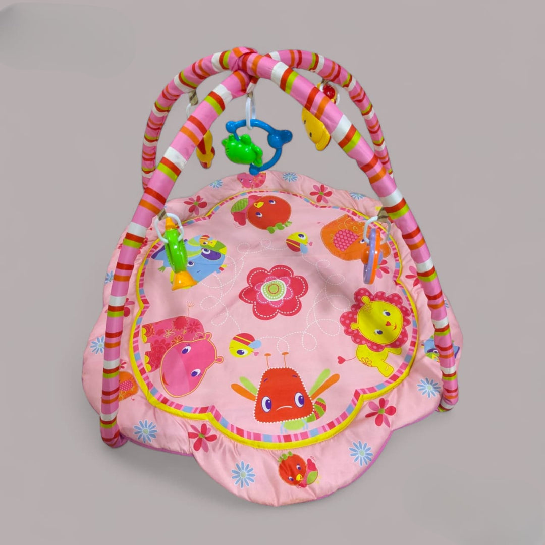 Baby rattle play mat