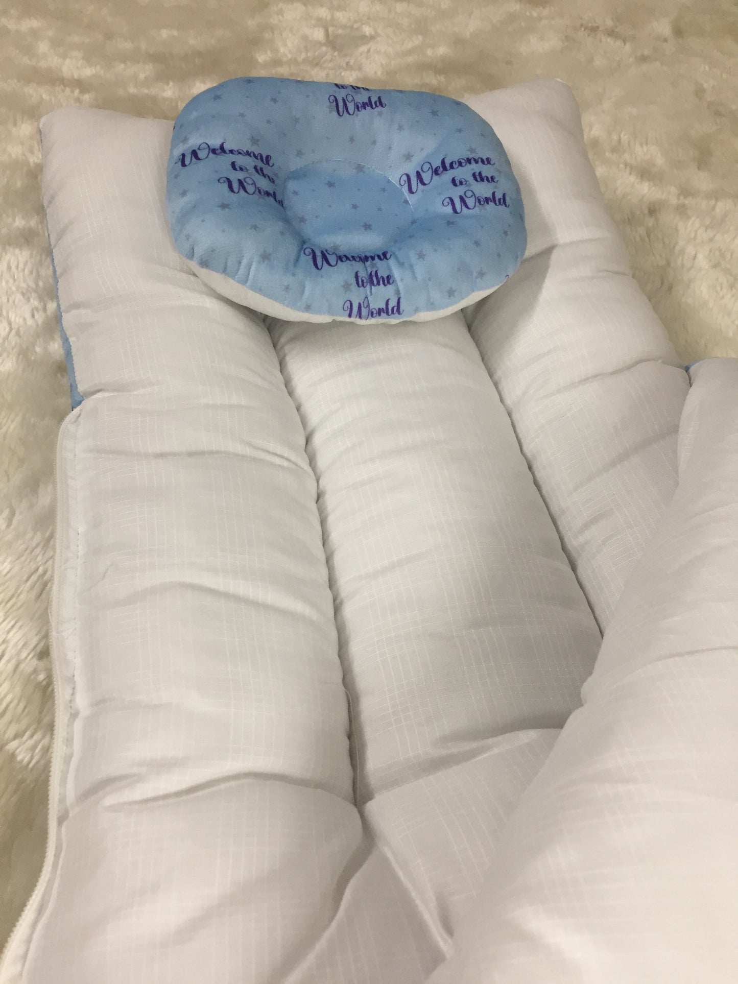 “Welcome to the World” + Pillow Blue Velvet Newborn Carry Nest