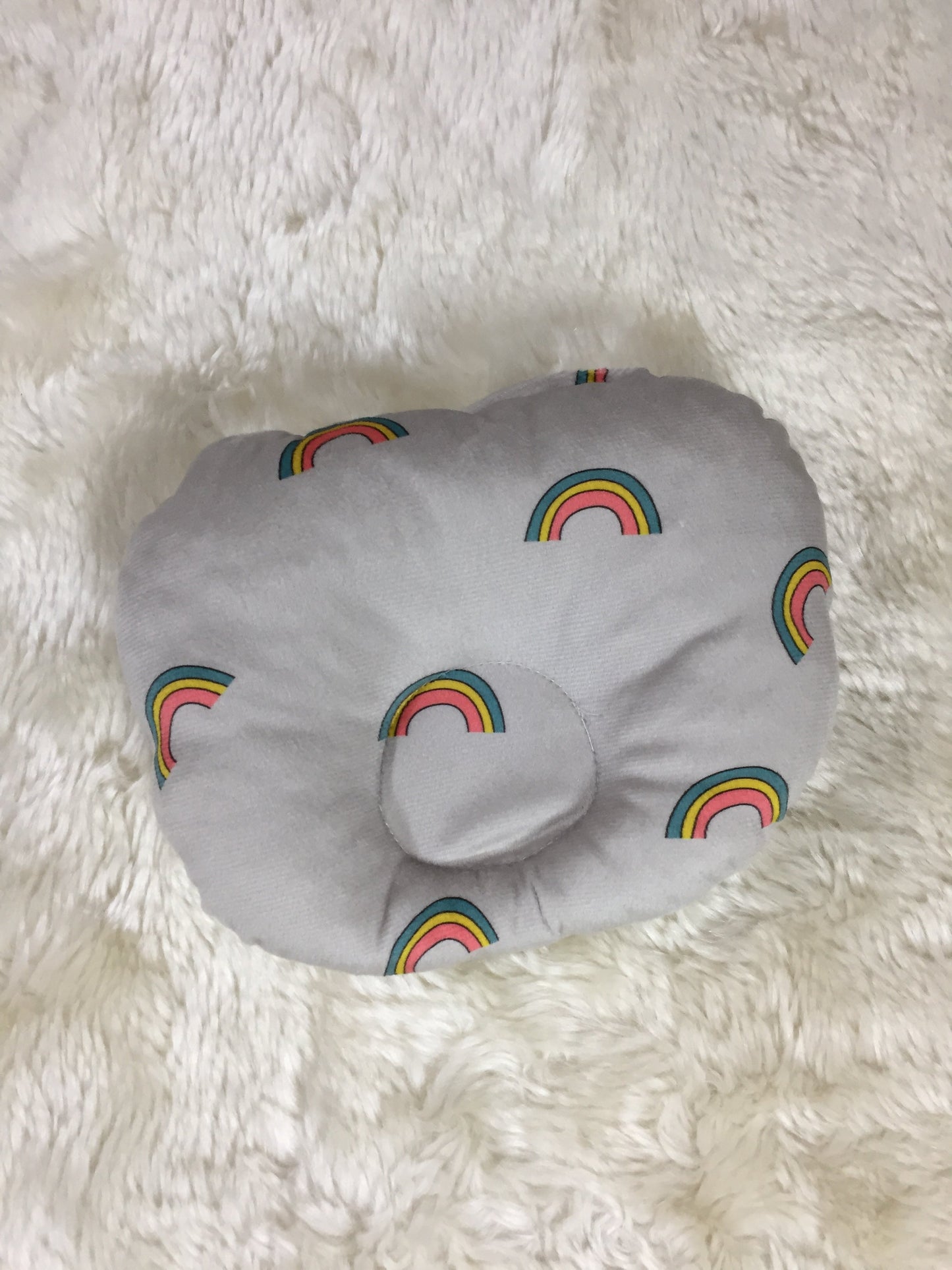 “Dreams Loading” + Pillow Beige Velvet Newborn Carry Nest