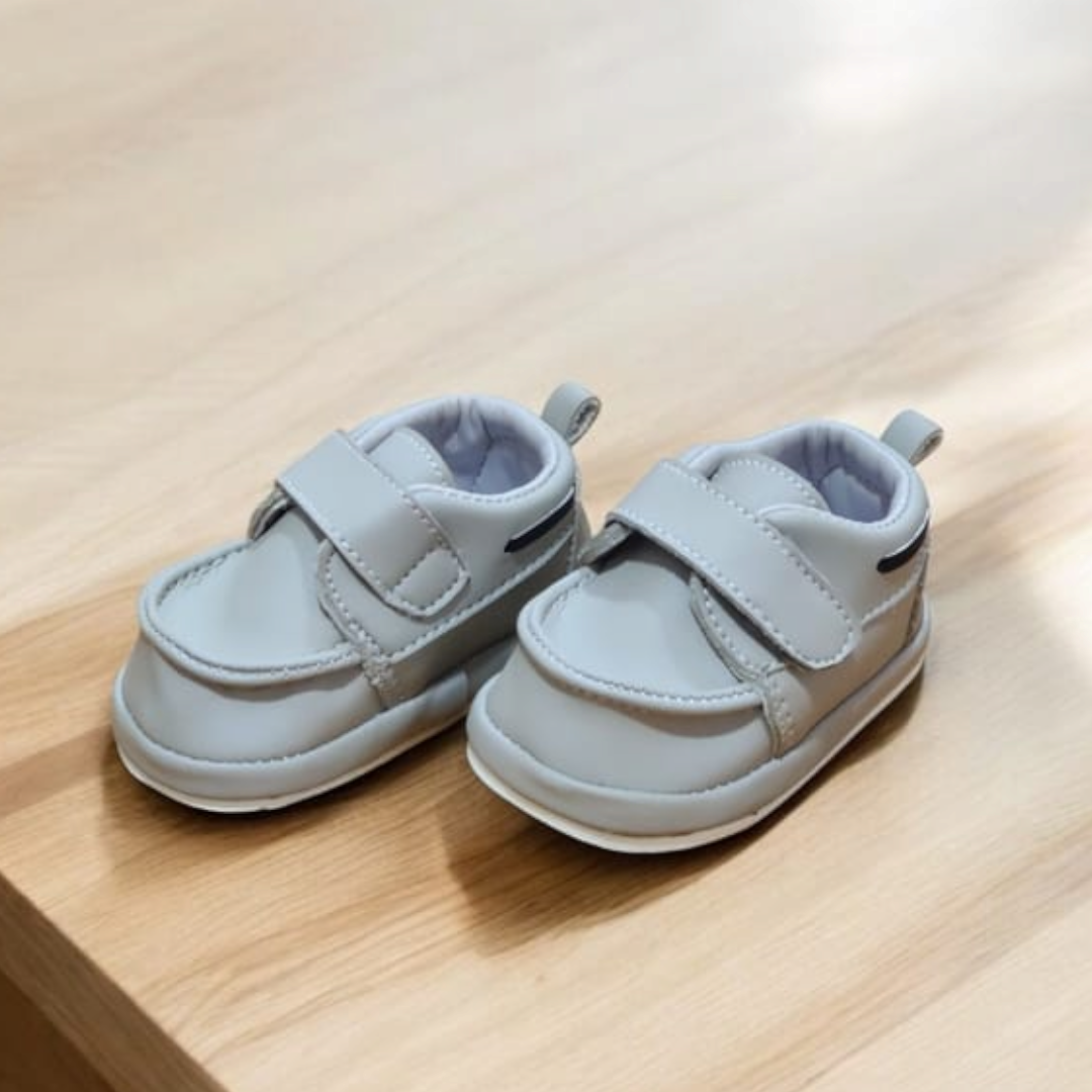 Tiny shoes for Kids (0-12 months)